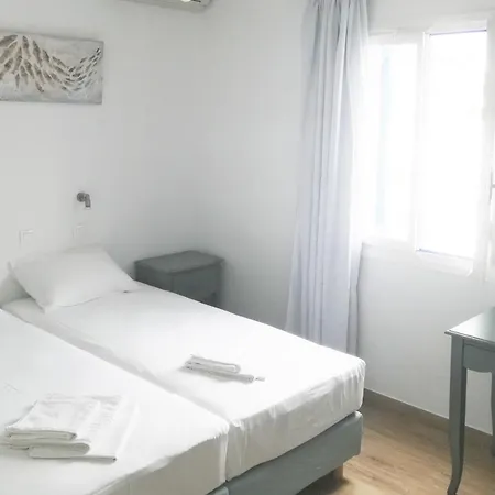 Markos & Hotel *