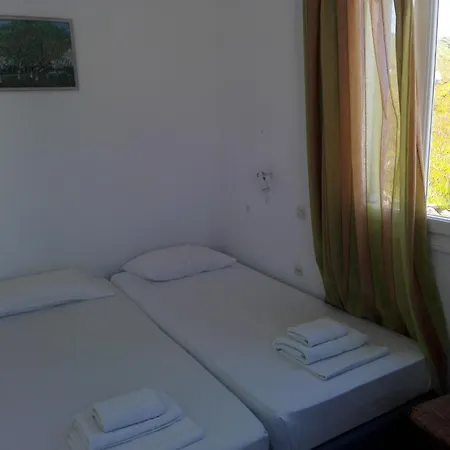 Markos Rooms&studios *